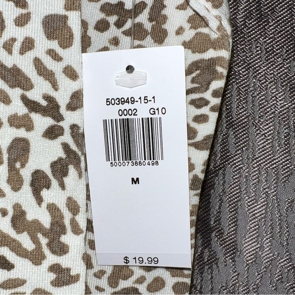 Old Navy Leopard Print Tee, size Medium, Never worn - Picture 5 of 5